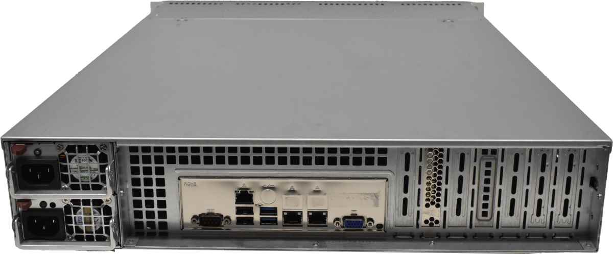 Supermicro CSE825 X10DRi-T Rev.1.02b 2x E5-2603 V4 32GB PC4 SAS3-825TQ 8x3,5 MR SAS 9271-4i