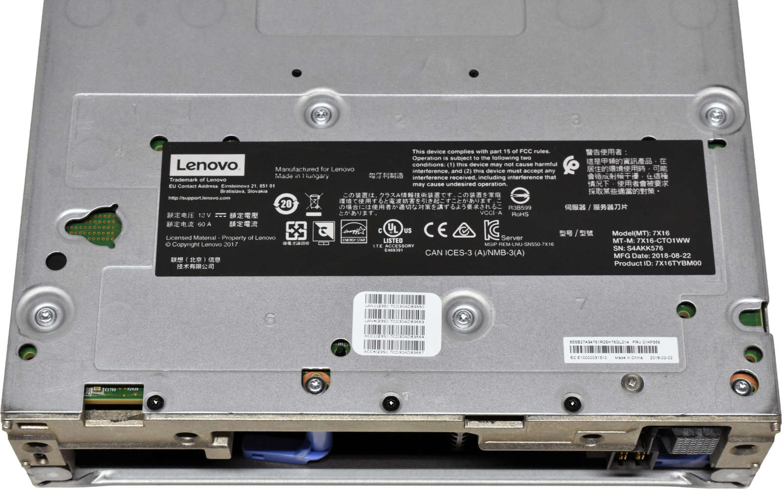 Lenovo-ThinkSystem-SN550-Blade-7X16-01KP356-Heatsi-004.jpg Lenovo ThinkSystem SN550 Blade 7X16 01KP356 +Heatsink +Caddys