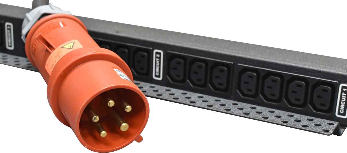 Geist RCX-D MU3302Q URCXW423-103C13PS56-D 42xC13 Metered PDU 3-Phasen + Rackmontageblech Geist RCX-D MU3302Q URCXW423-103C13PS56-D 42xC13 Metered PDU 3-Phasen + Rackmontageblech