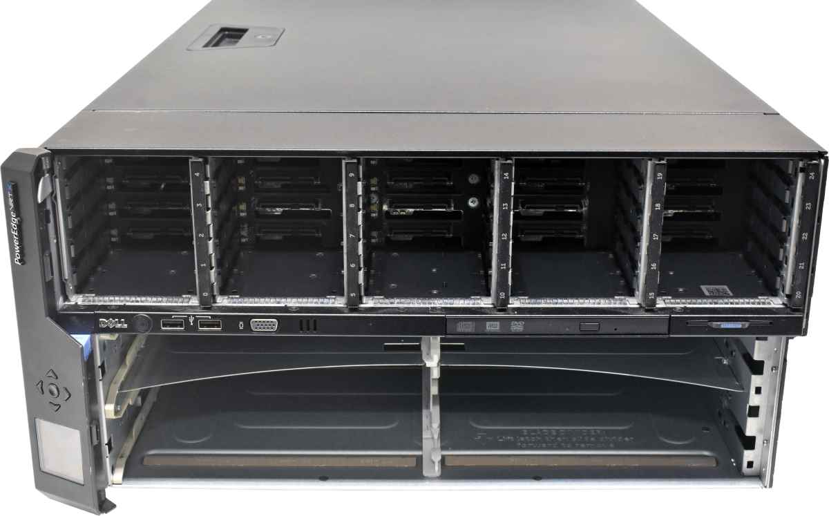 PowerEdge VRTX 4x 1100W PSUs 4x Fan Module 2x Raid Contr. 2x CMCs 25Bay 2.5" PowerEdge VRTX 4x 1100W PSUs 4x Fan Module 2x Raid Contr. 2x CMCs 25Bay 2.5"