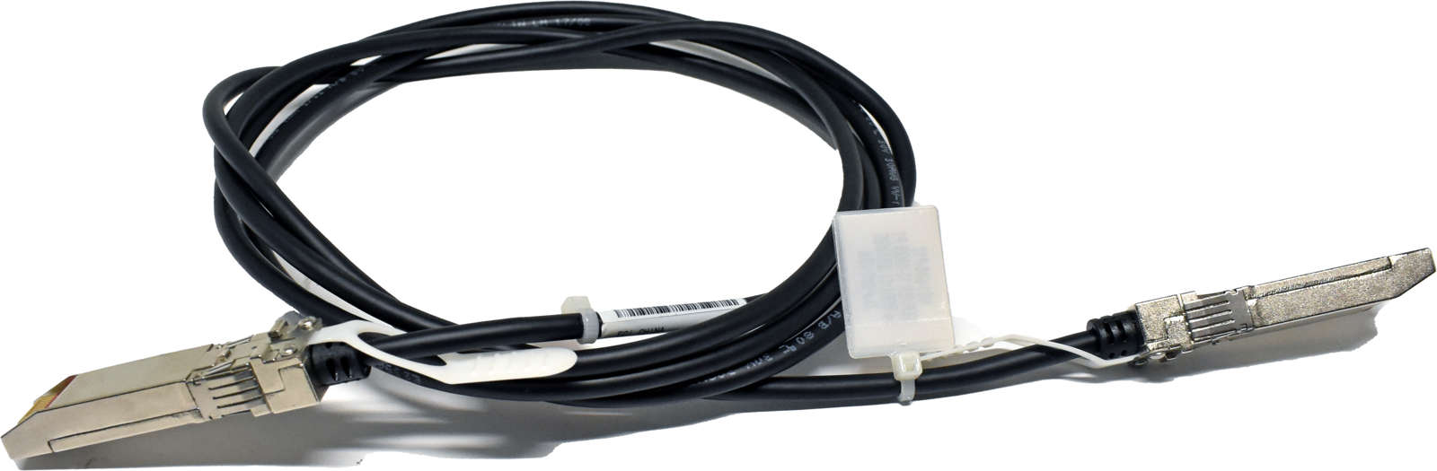 Amphenol-FCI-10110818-2020LF-2m-30-AWG-10G-SFP---S-001.jpg Amphenol FCI 10110818-2020LF 2m 30 AWG 10G SFP+ - SFP+ Datenkabel