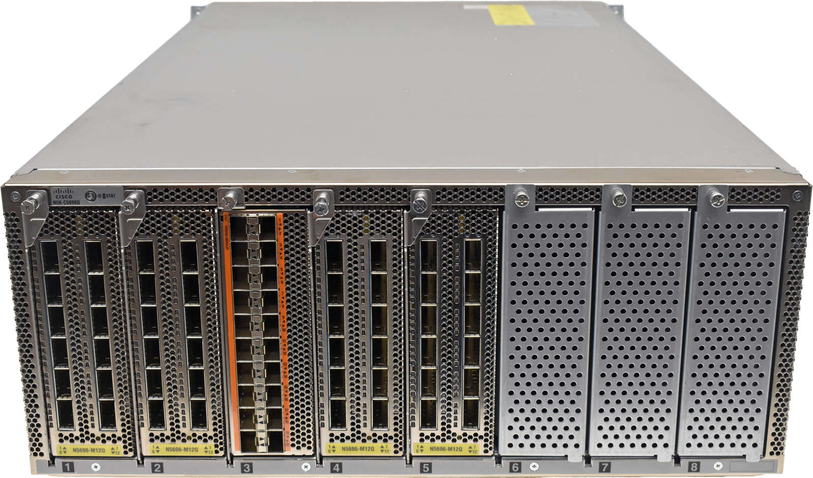 Cisco-Switch-N5K-C5696Q-68-5317-01-4x-N5696-M12Q-1-001.jpg Cisco Switch N5K-C5696Q 68-5317-01 4x N5696-M12Q 1x N5696-M12Q 6x PSU 4x FAN