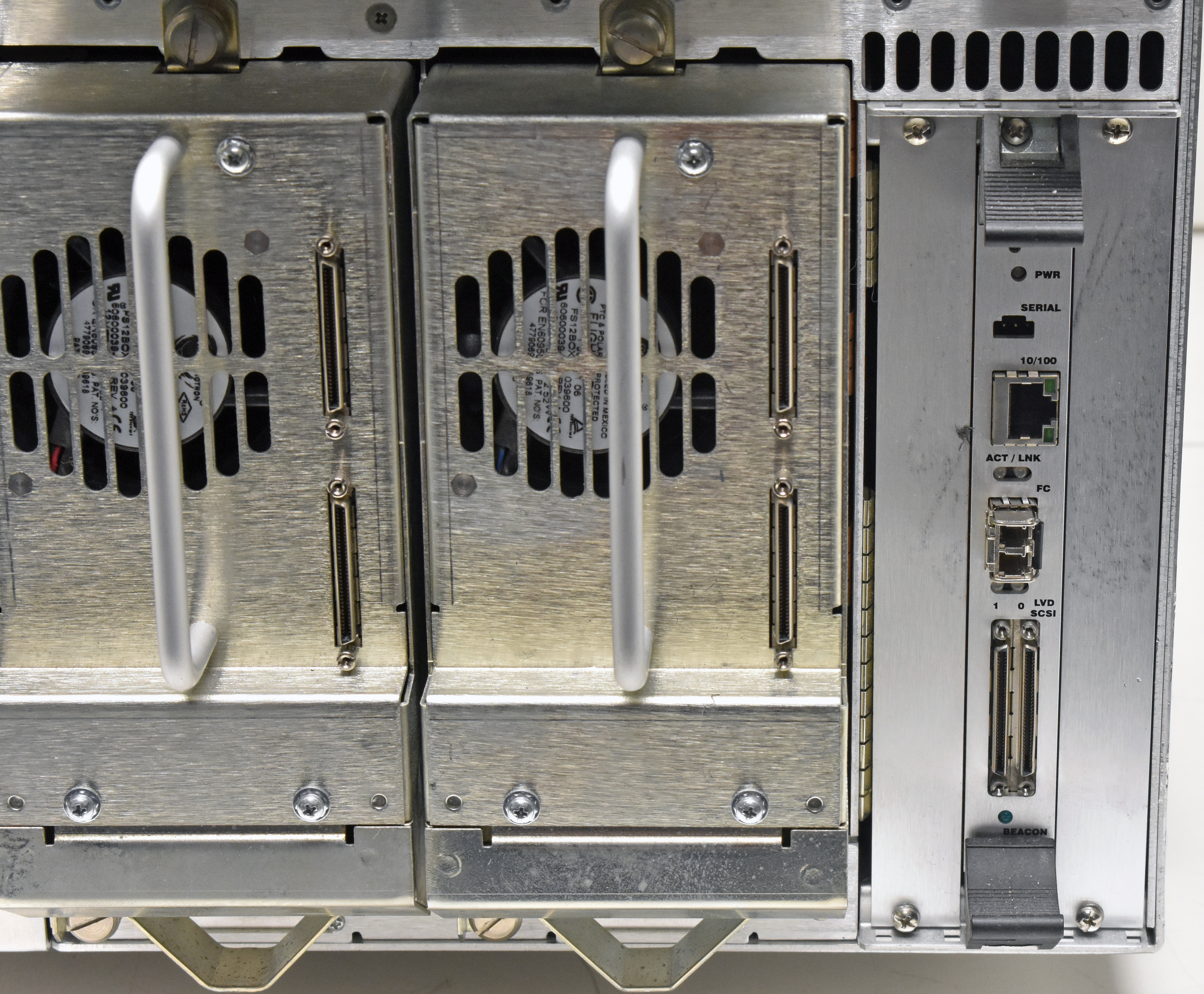 HP StorageWorks MSL6060 Tape Library + Rack Rail Kit 2x PSU 4x Tape Drives 3x Controller