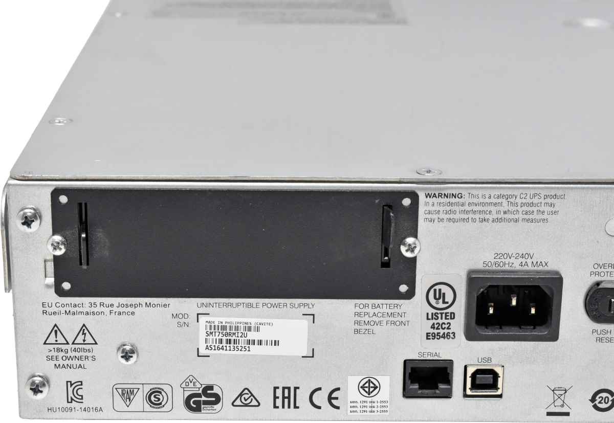 APC Smart UPS SMT750RMI2U 750VA 500W 2HE USV no Batteries no Front Bezel APC Smart UPS SMT750RMI2U 750VA 500W 2HE USV no Batteries no Front Bezel
