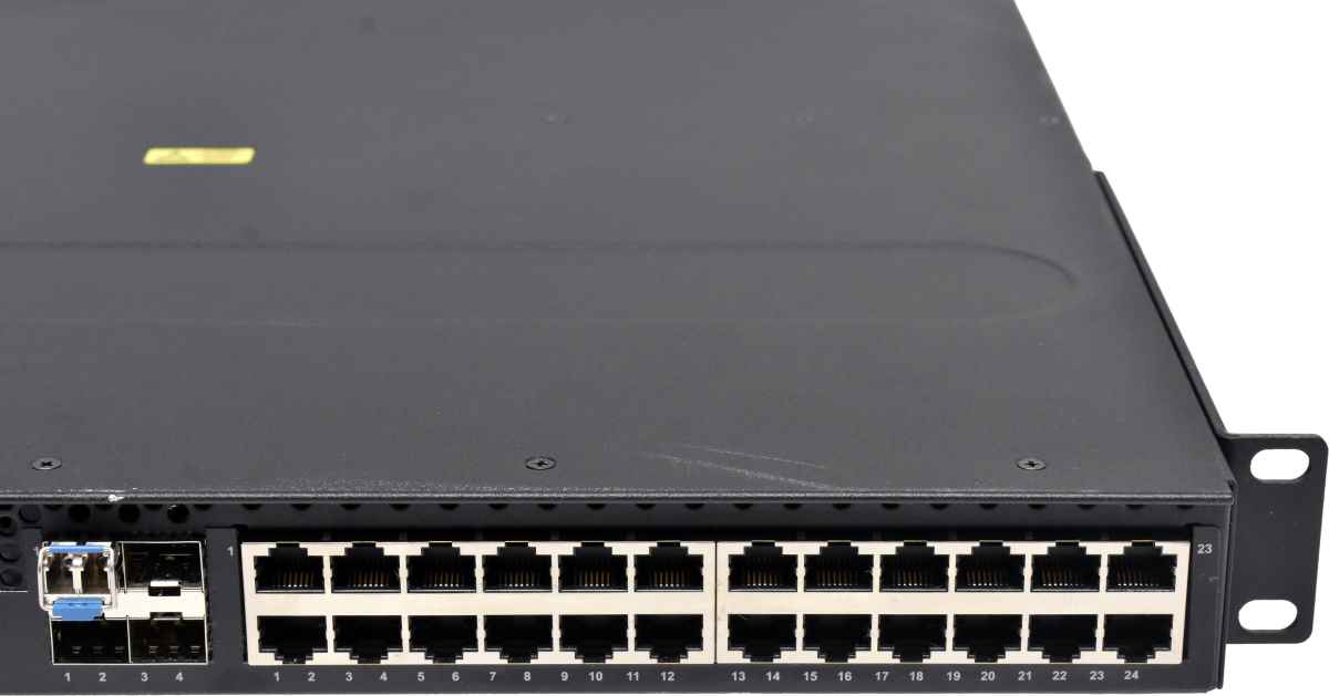 Brocade NetIron CER-2024C-4X-RT 24-Port RJ-45 GE Router 4x SFP 4x SFP+ 5 Mini GBICs