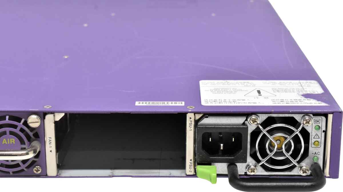 Extreme Summit X670-G2-48x-4q 17310 48-Port SFP+ 10GE Switch 4x 40G QSFP+ 1x PSU Extreme Summit X670-G2-48x-4q 17310 48-Port SFP+ 10GE Switch 4x 40G QSFP+ 1x PSU