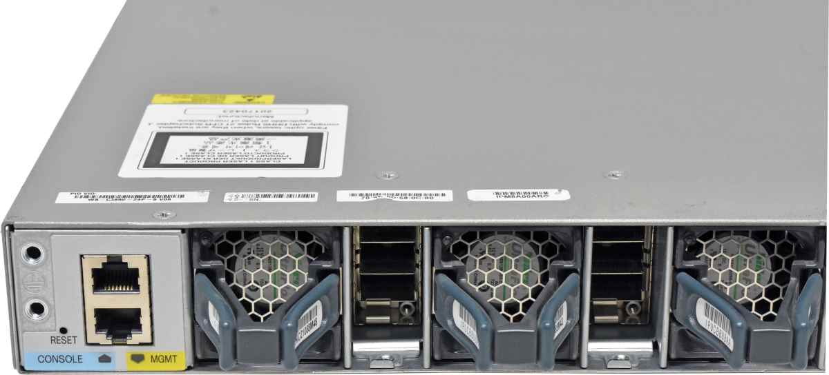 Cisco Catalyst WS-C3850-24P-S 24-Port PoE+ GE Switch + Module C3850-NM-4-1G 1x PSU Rack Ears Cisco Catalyst WS-C3850-24P-E 24-Port PoE+ GE Switch + Module C3850-NM-4-1G 1x PSU Rack Ears