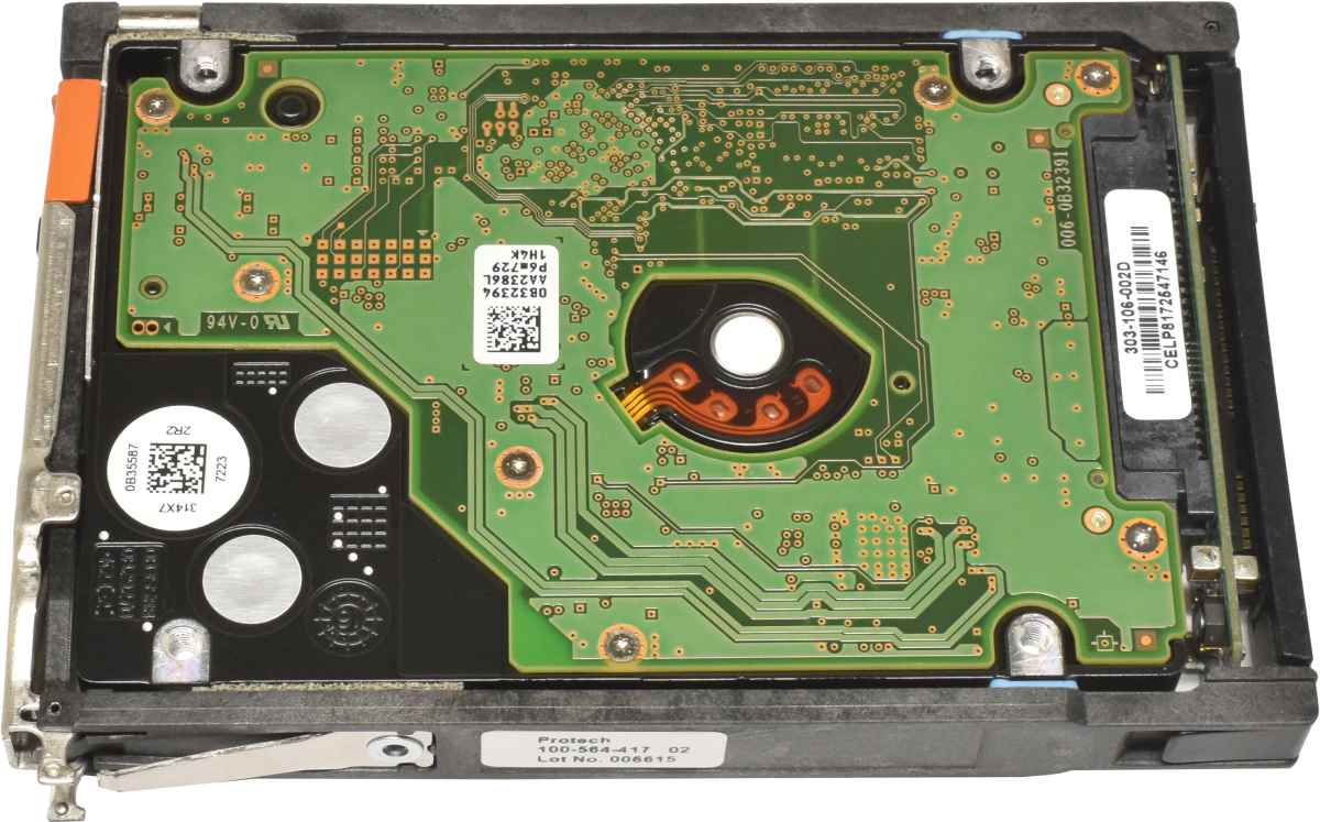 HGST 600GB 2.5“ 10K 6G SAS HDD Festplatte HUC101860CSS200 mit EMC Rahmen 005052299 HGST 600GB 2.5“ 10K 6G SAS HDD Festplatte HUC101860CSS200 mit EMC Rahmen 005051465