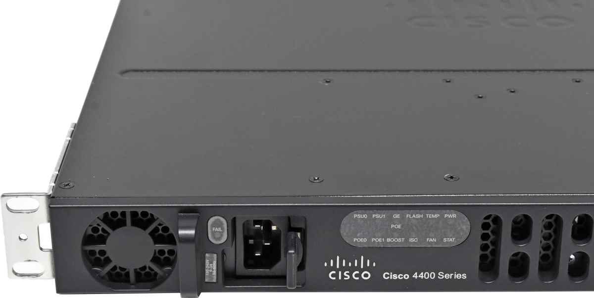 Cisco 4400 Series ISR4431/K9 GE Integrated Services Router +Rack Ears Cisco 4400 Series ISR4431/K9 GE Integrated Services Router +Rack Ears