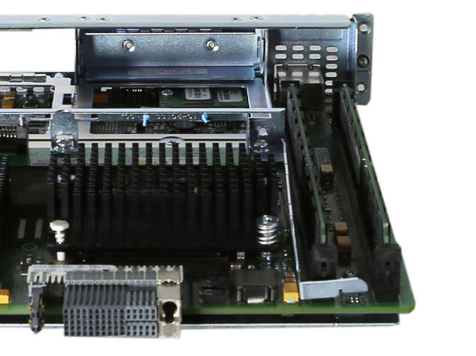 Cisco SRE Service Module SM-SRE-710-K9 4GB RAM CPU no HDDs 800-35148-01