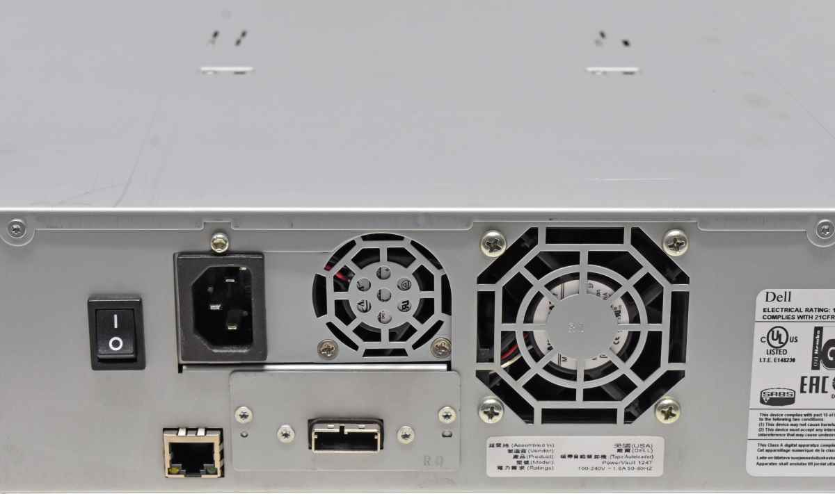 Dell PowerVault 124T 01YM54 LTO-5 SAS Tape Autoloader 16 Slots 2 Magazines +Rack Ears Dell PowerVault 124T 01YM54 LTO-5 SAS Tape Autoloader 16 Slots 2 Magazines +Rack Ears