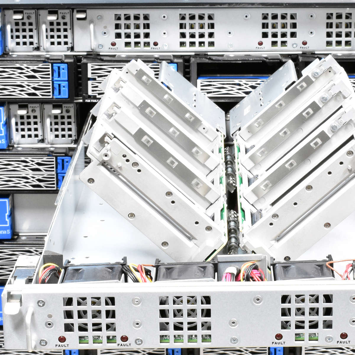 ATOS Bull Sequana S800 Blade System Chassis 4x MGMT Module 2x CX414A 40/56GbE Card 8x PSU 2000W 4x Blade