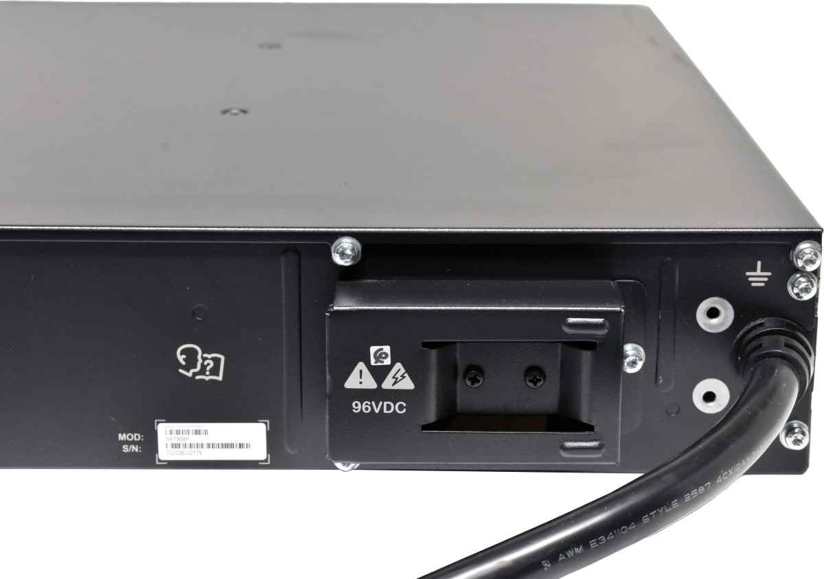 APC Smart UPS SRT3000XLI Battery Pack SRT96BP 96V 3kVA 2x Battery APC Smart UPS SRT3000XLI Battery Pack Housing SRT96BP 96V 3kVA no Batteries