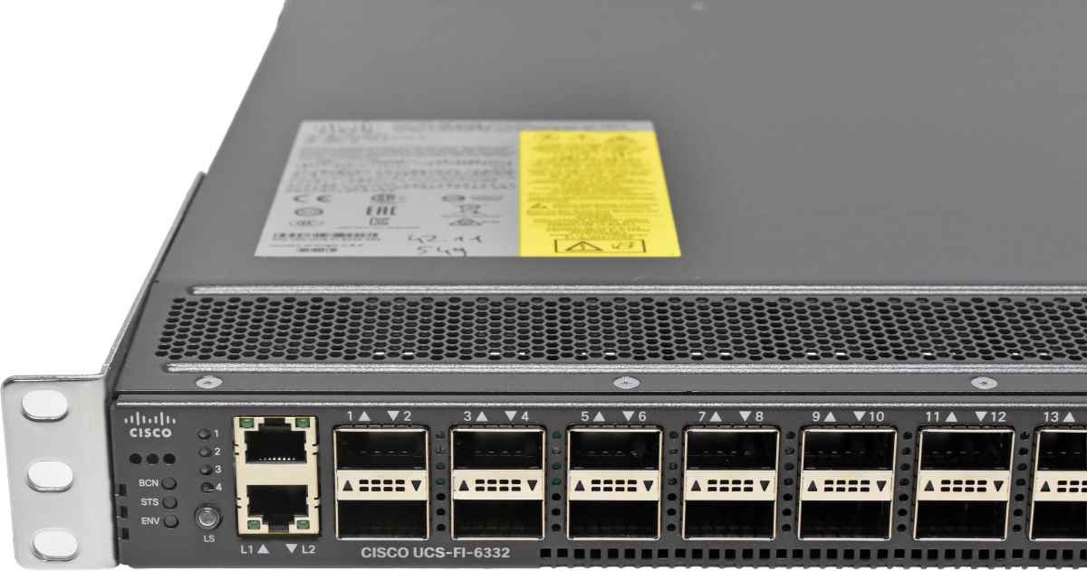 Cisco UCS-FI-6332 32-Port QSFP+ 40GE Switch +Rack Ears Cisco UCS-FI-6332 32-Port QSFP+ 40GE Switch +Rack Ears