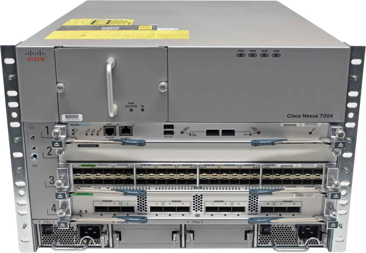 Cisco Nexus 7004 N7K-C7004 +Modules N7K-F312FQ-25 N7K-F248XP-25E N7K-SUP2E 2x PSU