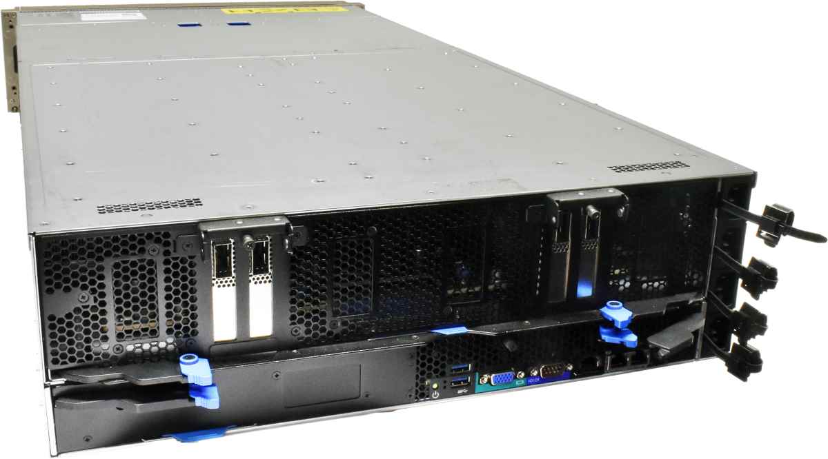 Nvidia DGX-1 2x E5-2698 V4 512 GB PC4 8x Tesla V100 SXM2 16GB 20x 2,5" Nvidia DGX-1 2x E5-2698 V4 512 GB PC4 8x Tesla V100 SXM2 16GB 20x 2,5"