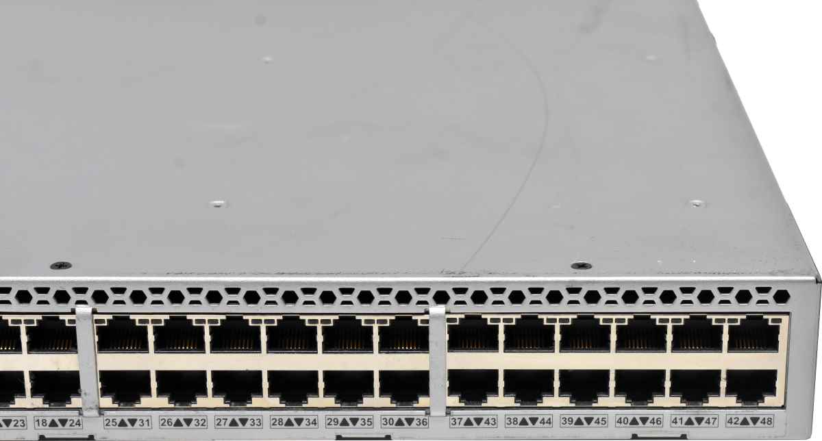 Brocade VDX 6710 BR-VDX6710-54-F 80-1004843-04 48-Port 1G RJ-45 FCoE Switch 6x 10G SFP+ Brocade VDX 6710 BR-VDX6710-54-F 80-1004843-04 48-Port 1G RJ-45 FCoE Switch 6x 10G SFP+