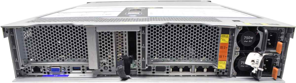 Lenovo System x3650 M5 Server Barebone 2x M5210 12G 24x SFF 2,5 No CPU & RAM