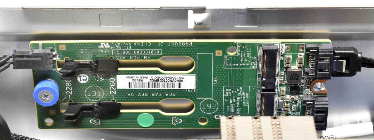 Aliserver Foxconn R2-1219R-TH Thor04-2U 2x LGA-3647 2x 25Gbe 2x SFP+ 2x Kühler  2 Port NVMe Card ohne Backplane