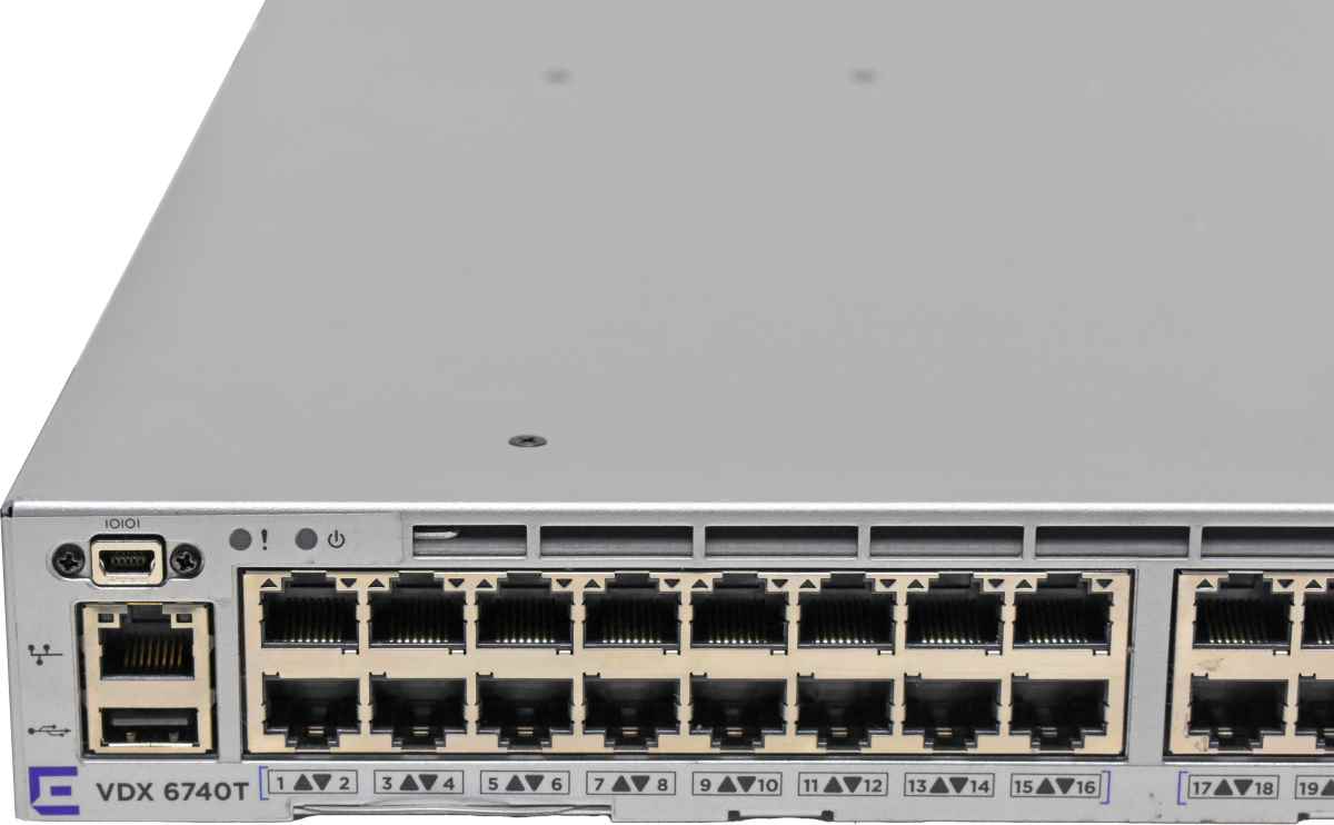 Extreme VDX 6740T XBR-VDX6740T-24-F 48-Port 10G RJ-45 Ethernet Switch 4x 40G QSFP+ Extreme VDX 6740T XBR-VDX6740T-24-F 48-Port 10G RJ-45 Ethernet Switch 4x 40G QSFP+