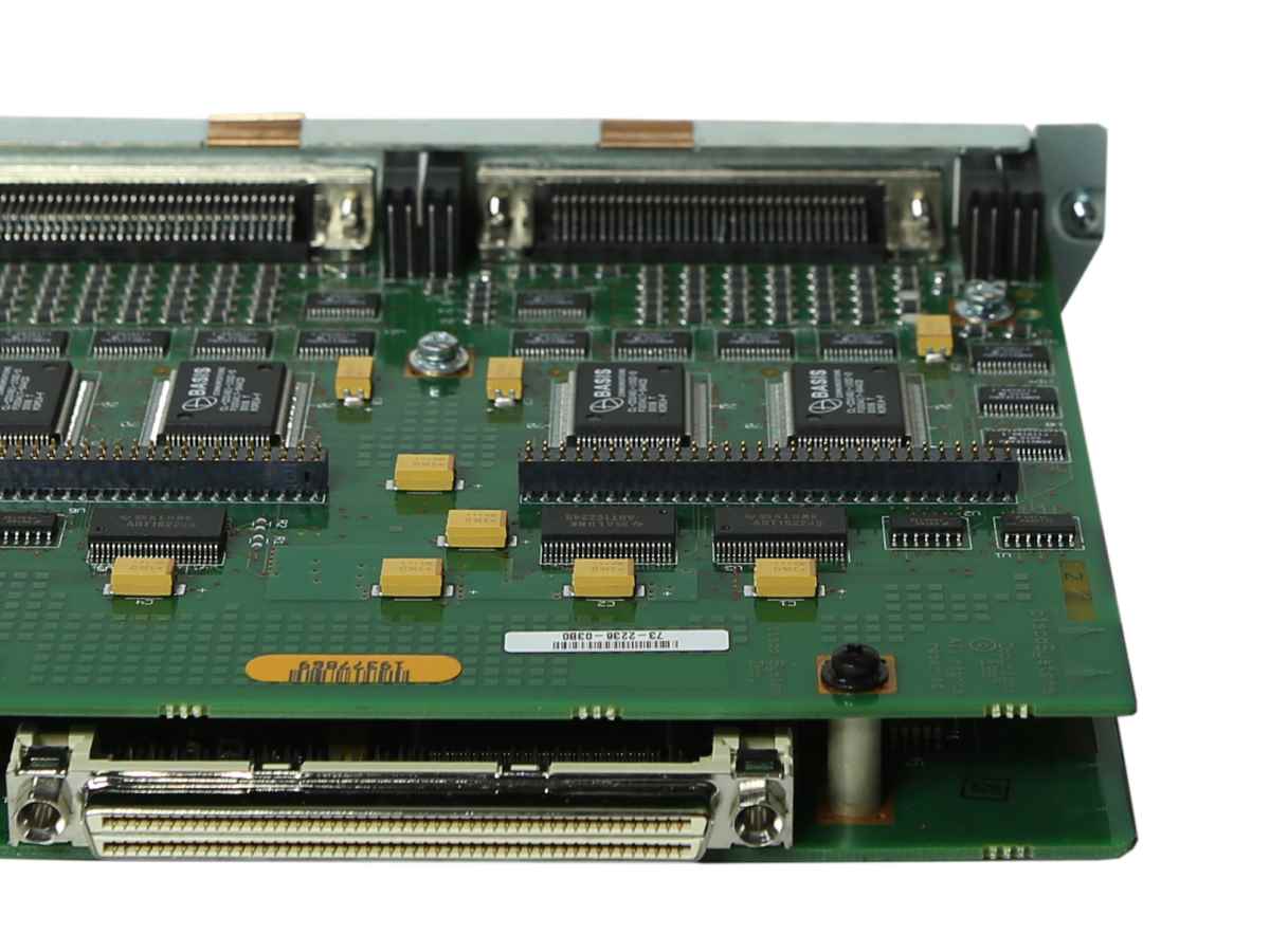 Cisco ASYNC-32A 32-Port Asynchrones Netzwerk Module für Router 2610XM 800-02245-06 Cisco ASYNC-32A 32-Port Asynchrones Netzwerk Module für Router 2610XM 800-02245-06