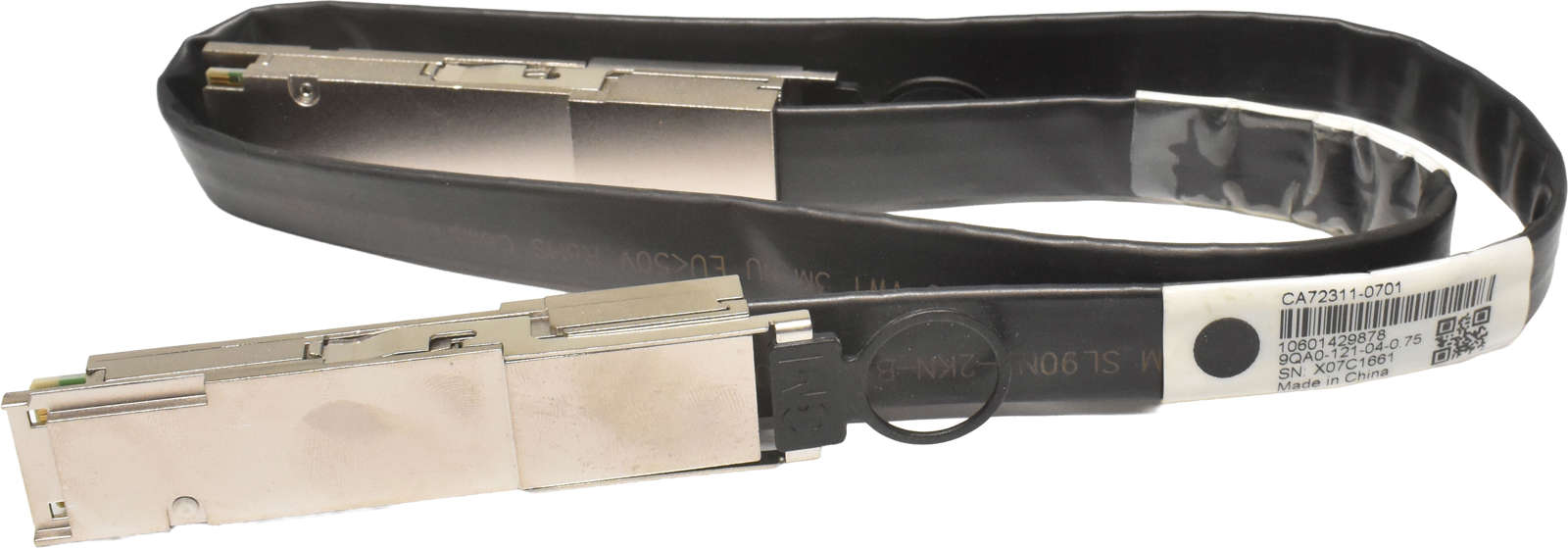 Fujitsu-CA72311-0701-10601429878-40G-QSFP---QSFP-D-003.jpg Fujitsu CA72311-0701 10601429878 40G QSFP+ - QSFP+ Data cable CU 0.75m für DX80/90 S2