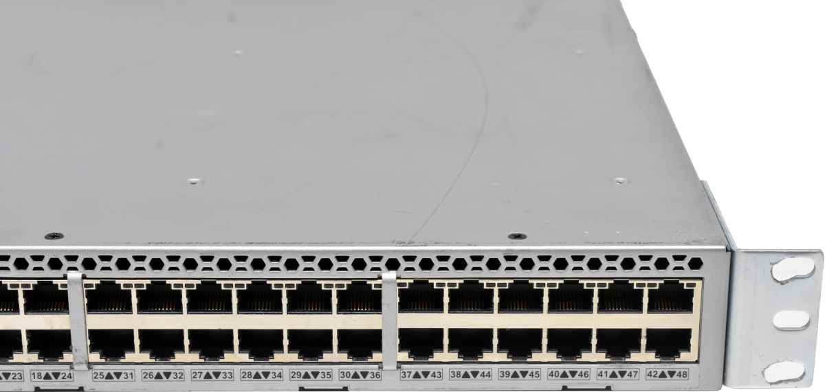 Brocade VDX 6710 BR-VDX6710-54-F 80-1004843-04 48-Port 1G RJ-45 FCoE Switch 6x 10G SFP+ Rack Ears Brocade VDX 6710 BR-VDX6710-54-F 80-1004843-04 48-Port 1G RJ-45 FCoE Switch 6x 10G SFP+ Rack Ears