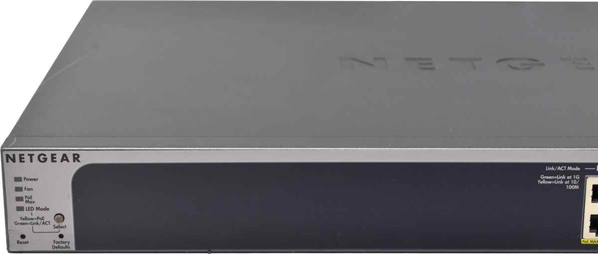 Netgear ProSafe GS728TP 24-Port PoE Gigabit Smart Switch 4x SFP Netgear ProSafe GS728TP 24-Port PoE Gigabit Smart Switch 4x SFP