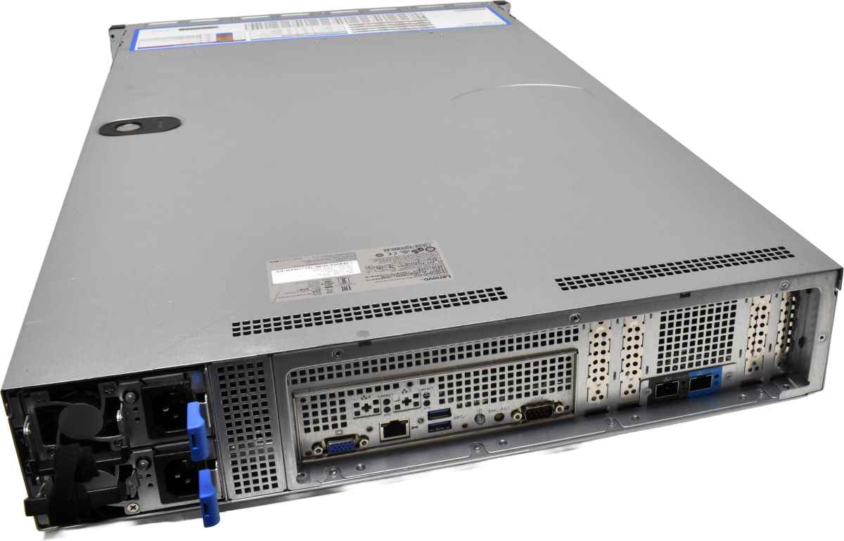 Lenovo ThinkServer RD452X Barebone 0x CPU 0x RAM 0x HDD 2x Heatsink 12 Bay 3.5 Zoll 2U int. Controller