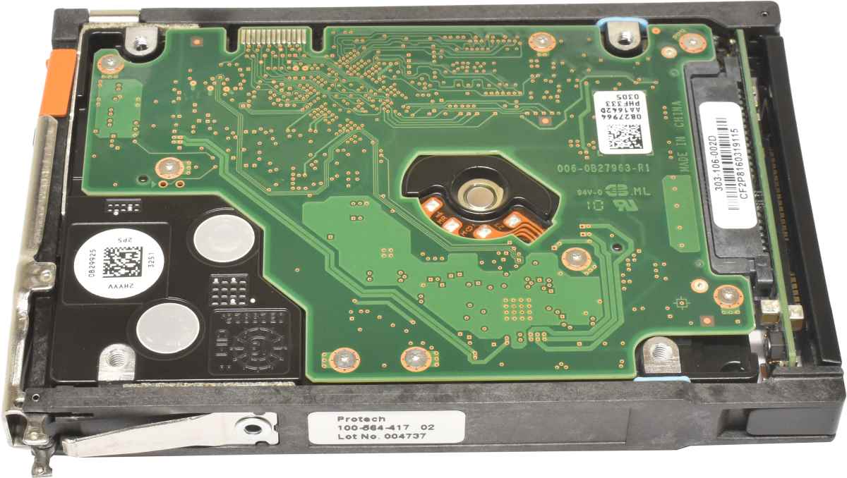 EMC HGST 600GB 2.5" 10K 6G SAS HDD Festplatte HUC109060CSS600 0B26040 118032933-02 mit EMC Rahmen