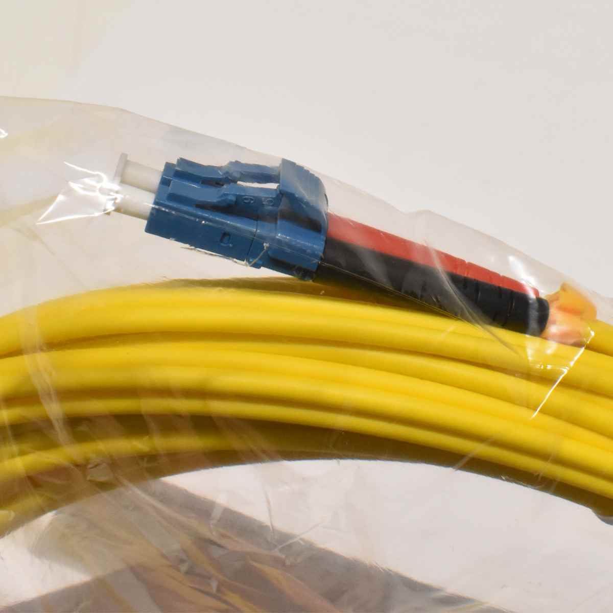Corning OS2 Duplex FIBER Patch Cord LSZH LC/LC-10m NEU NEW 60x Corning OS2 Duplex FIBER Patch Cord LSZH LC/LC-10m NEU NEW