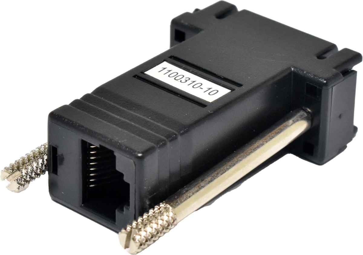 Perle IOLAN SCSC DBA0021C 04007050 1100310-10 DTE Adapter with SUN/Cisco pinout DB-9M - RJ-45F