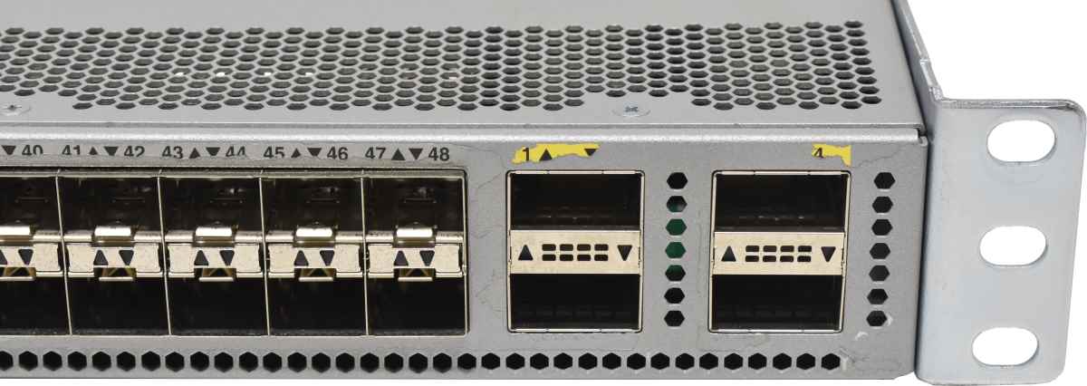 Cisco Nexus 3000 N3K-C3064PQ-10GX 68-4363-03 48-Port 10G SFP+ 4 x 40G QSFP+ damaged Cisco Nexus 3000 N3K-C3064PQ-10GX 68-4363-03 48-Port 10G SFP+ 4 x 40G QSFP+ damaged