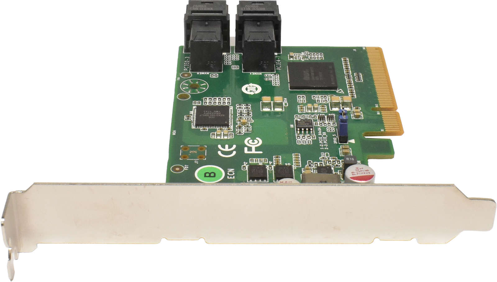 TYAN M2092 U.2 Expansion Card NVMe PCle x8 V021008000000000 FP