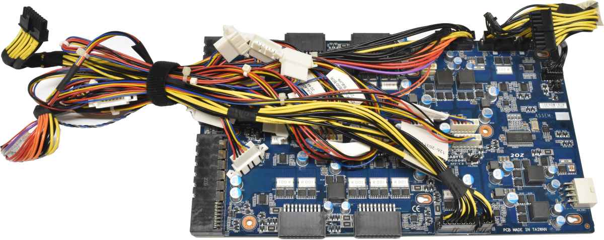 Gigabyte Power Board CPDGDDB + Cables Gigabyte G292-Z20 Server