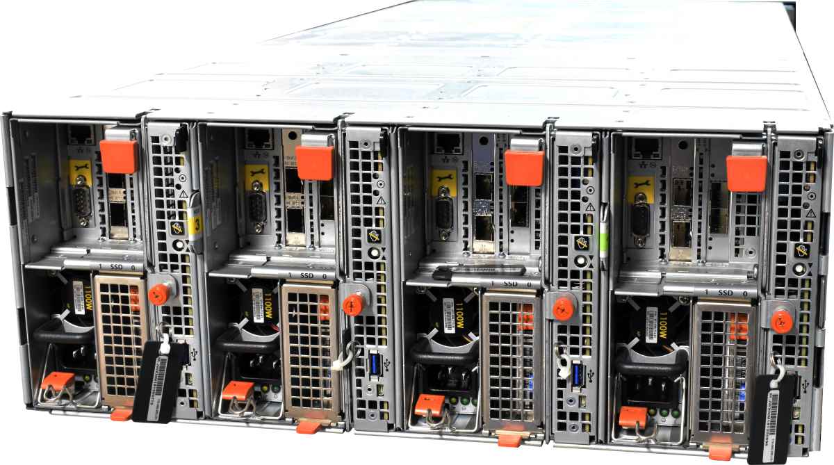 EMC Isilon A200 NAS Storage 4xNode je 1x Pentium D1508 16GB PC4 RAM 64GB M.2. 1x X520-DA2 1x DP 10GbE SFP EMC Isilon A200 NAS Storage 4xNode je 1x Pentium D1508 16GB PC4 RAM 64GB M.2. 1x X520-DA2 1x DP 10GbE SFP