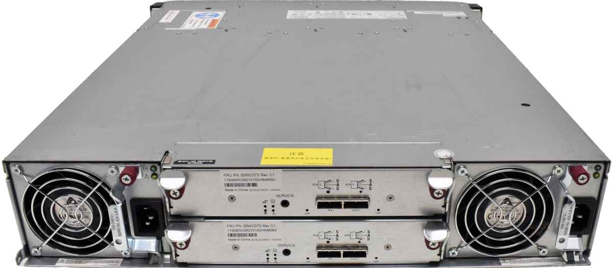 Lenovo Storage E1012 Disk Enclosure 12x 3.5 Bay 10x 4TB HDD 2x 6Gb/s SAS Controller Lenovo Storage E1012 Disk Enclosure 12x 3.5 Bay 10x 4TB HDD 2x 6Gb/s SAS Controller