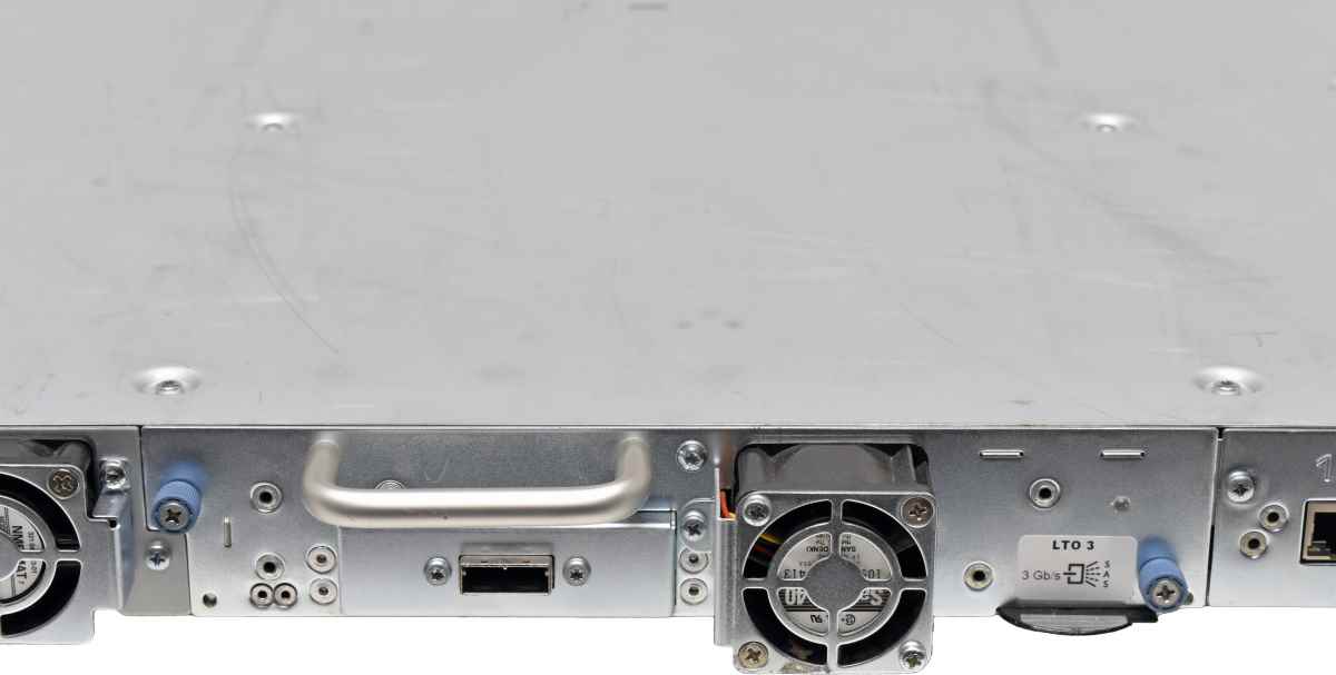 HP StorageWorks 1/8 G2 8-Slot Tape Autoloader 435243-002 LTO-3 6G SAS RJ-45 HP StorageWorks 1/8 G2 8-Slot Tape Autoloader 435243-002 LTO-3 6G SAS RJ-45