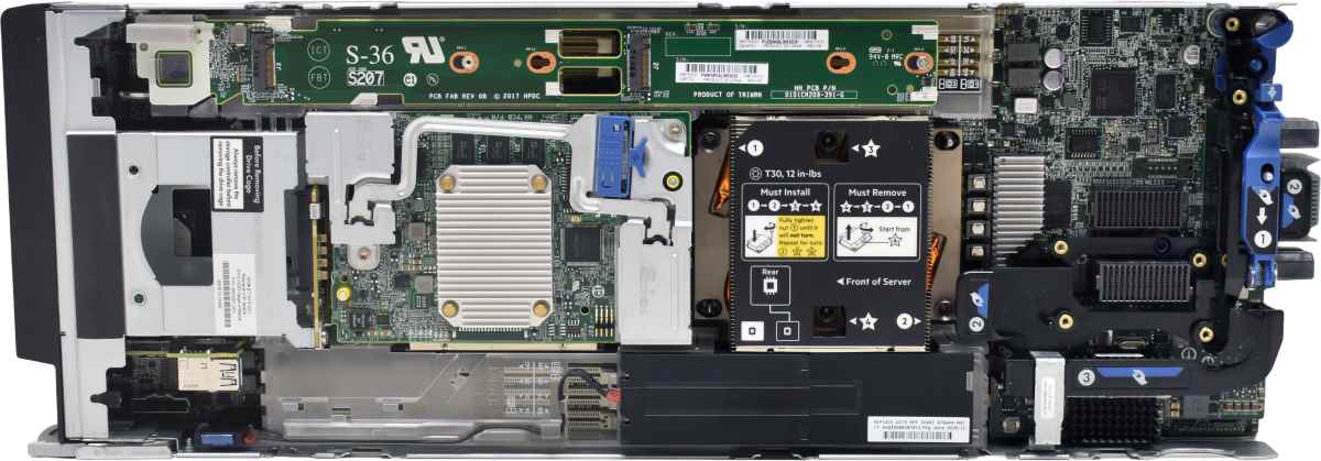 HP BladeSystem c7000 Enclosure 681844-B21 16xBL460C G10 2xPlatinum 8276 128GB RAM P204i 2xSFF 2xM.2