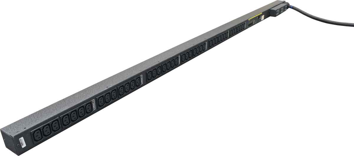 Geist RCX-D MU3302Q URCXW423-103C13PS56-D 42xC13 Metered PDU 3-Phasen Geist DU00X5W1-48MI17-0H02A9J00-S-A 42xC13 6xC19 PDU
