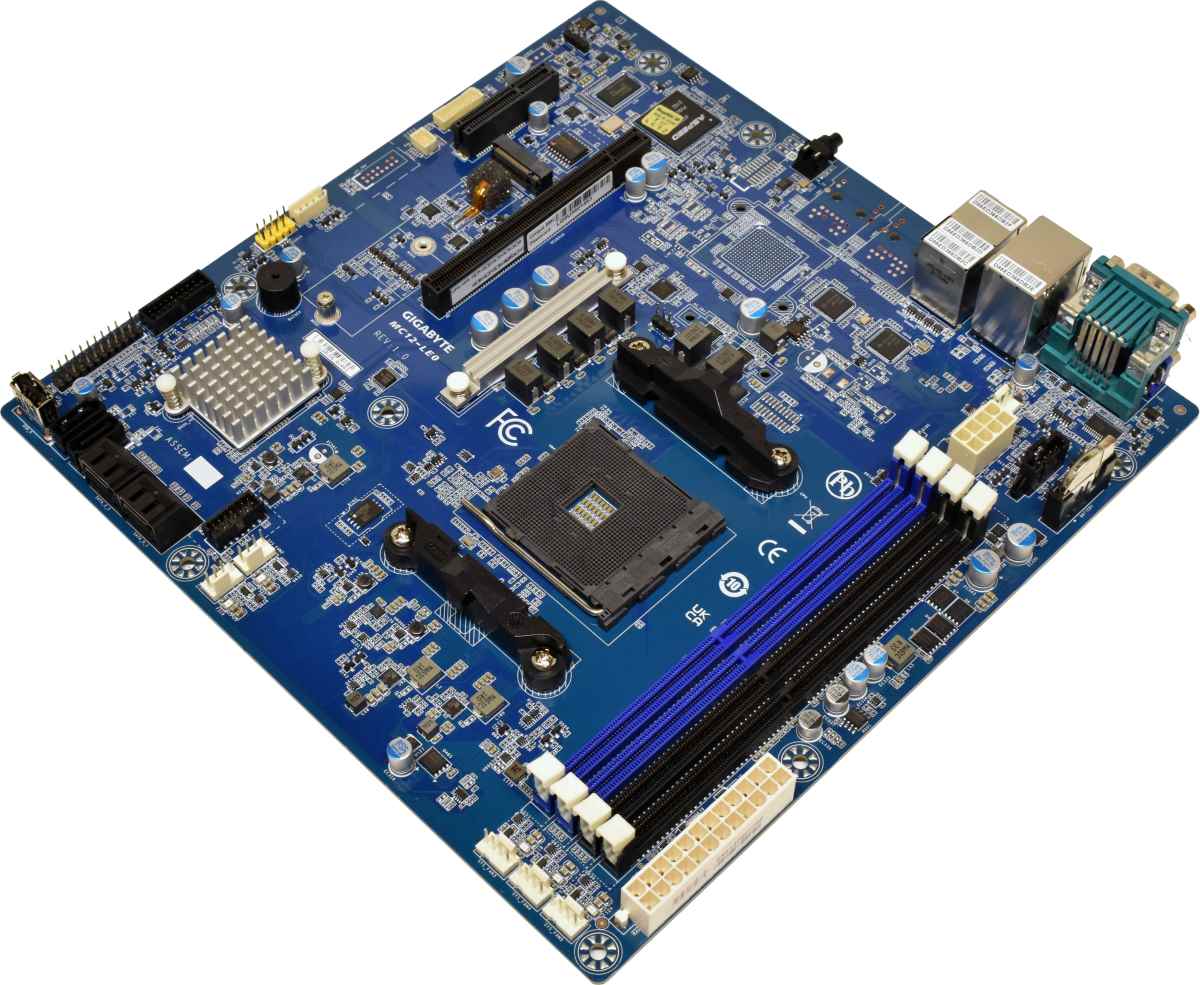 Gigabyte Mainboard MC12-LE0 Re1.0 AMD B550 AM4 Ryzen 5000 4000 3000 Server Board NEU / NEW