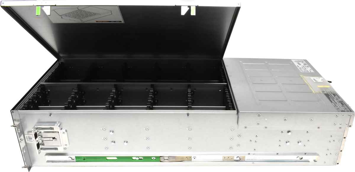 Fujitsu Eternus DX 1/200 HD-DE S4 Storage  FTS:ETVEEDU 60 Bay  2,5"/3,5" 12G Disk Array
