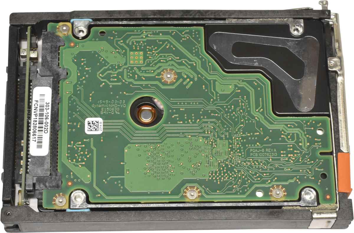 EMC Seagate 600GB 2.5" 10K 6G SAS HDD Festplatte ST600MM0006 9WG066-031 mit EMC Rahmen