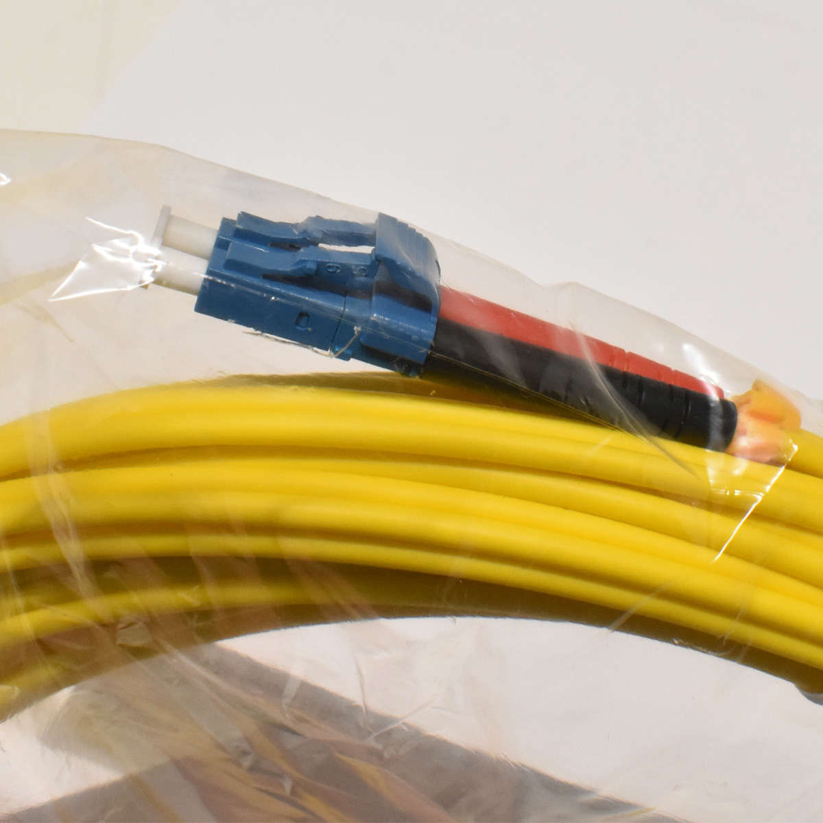 Corning-OS2-Duplex-FIBER-Patch-Cord-LSZH-LC-LC-10m-002.jpg 60x Corning OS2 Duplex FIBER Patch Cord LSZH LC/LC-10m NEU NEW