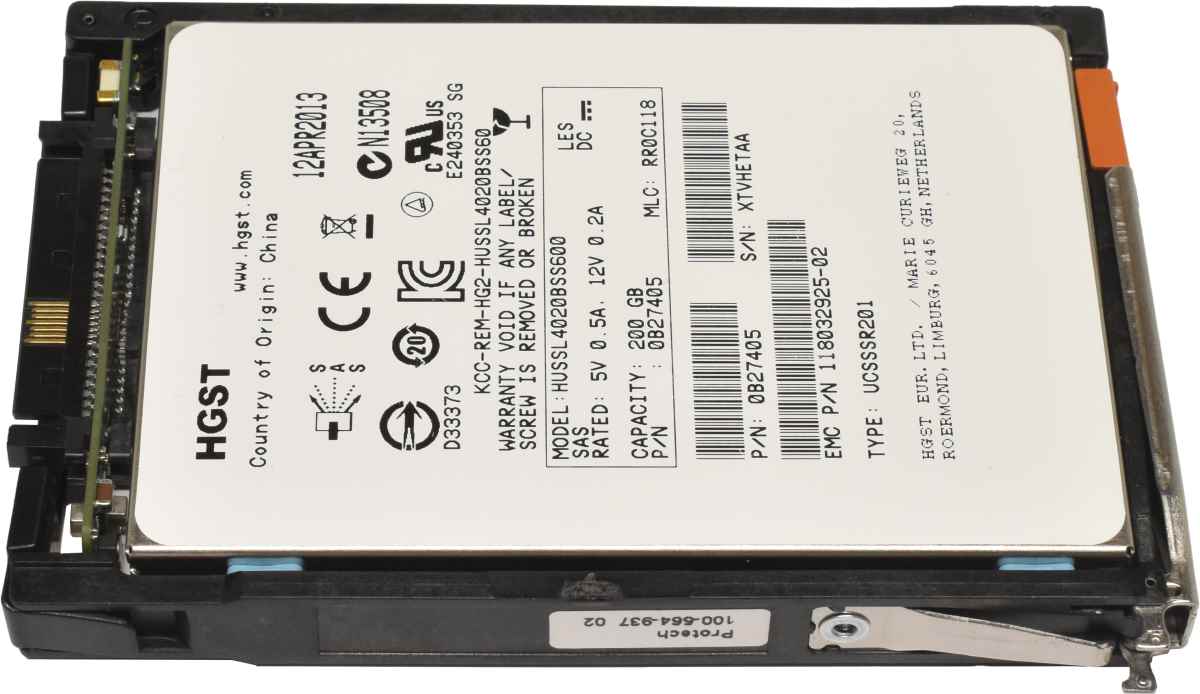 HGST 200 GB SSD Festplatte 2.5 Zoll SAS HUSSL4020BSS600 mit EMC Rahmen HGST 200 GB SSD Festplatte 2.5 Zoll SAS HUSSL4020BSS600 mit EMC Rahmen