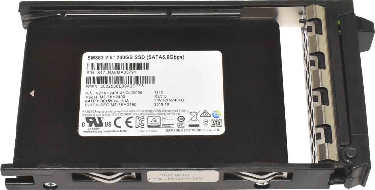 Fujitsu Samsung SM883 240GB 2.5" 6G SATA SSD MZ-7KH2400 mit Rahmen