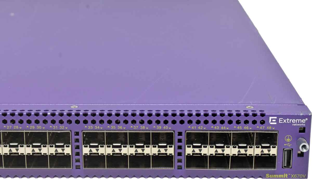 Extreme Summit X670V-48x-BF 17102 48-Port SFP+ 10GE Switch +VIM4 Module Extreme Summit X670V-48x-BF 17102 48-Port SFP+ 10GE Switch +VIM4 Module
