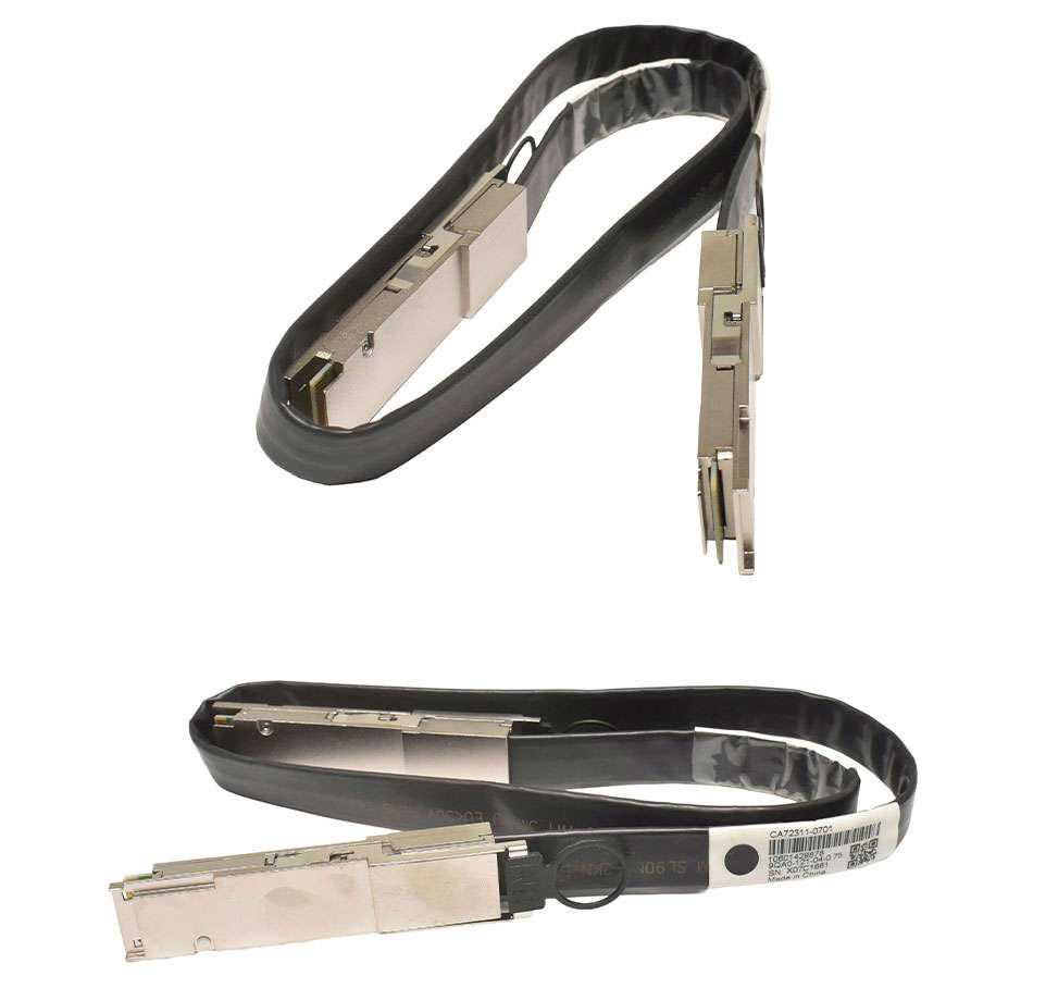 Fujitsu CA72311-0701 10601429878 40G QSFP+ - QSFP+ Data cable CU 0.75m für DX80/90 S2