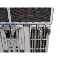 EMC2 Switch ED-DCX8510-8B 6x FC16-48 2x CR16-8 2x CP8 2xPSU 2000W 3x Fan Modules Managed